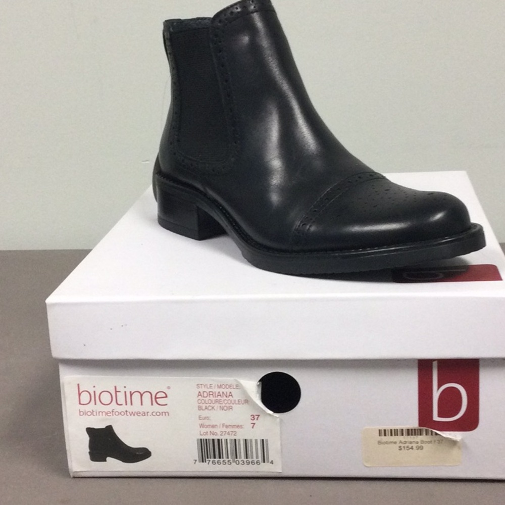 Biotime Adriana Black Ankle Boots